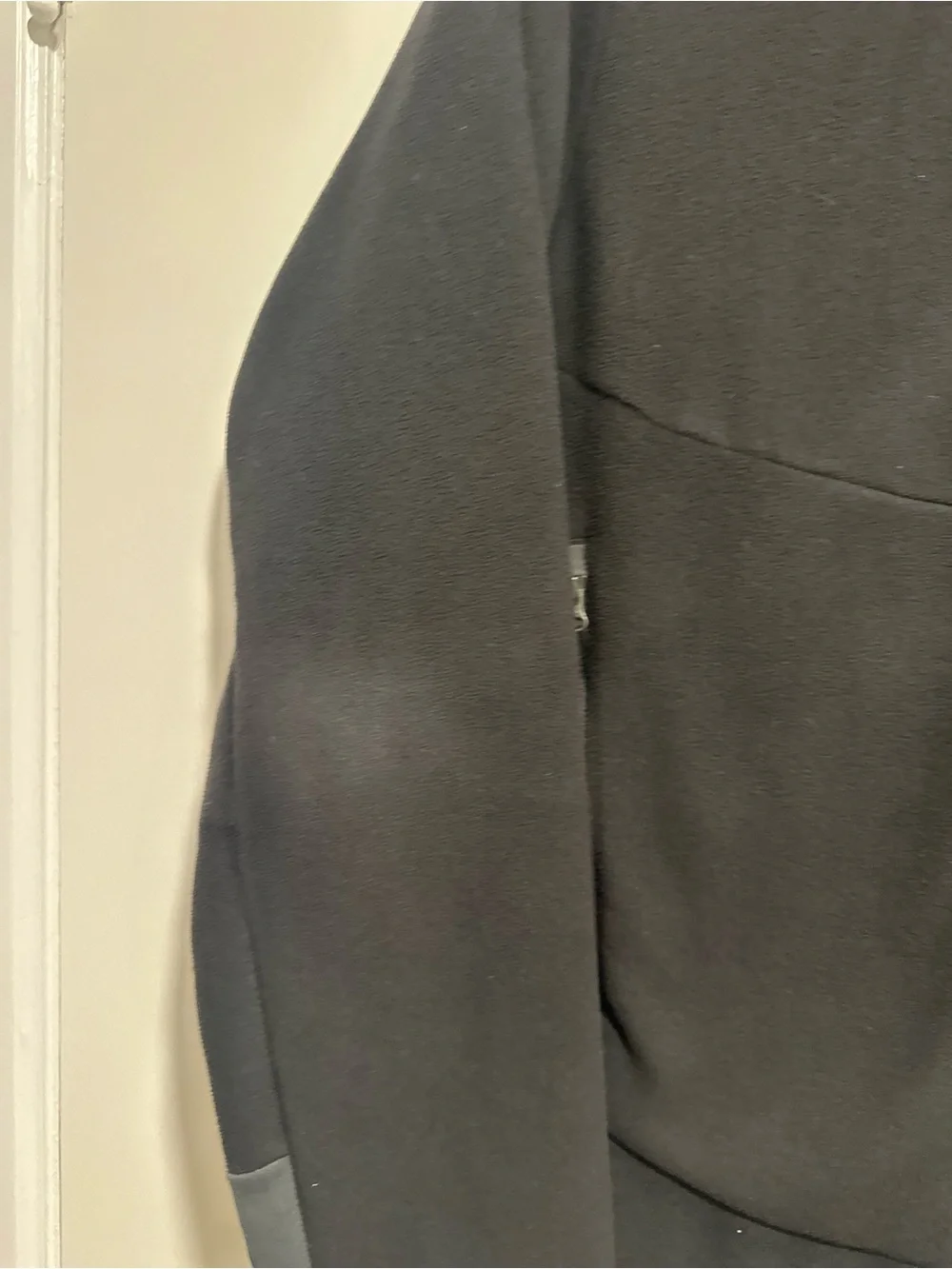 The North Face Jacket Sz:L Black Full Zip Chimborazo Fleece Red Sherpa Lined.